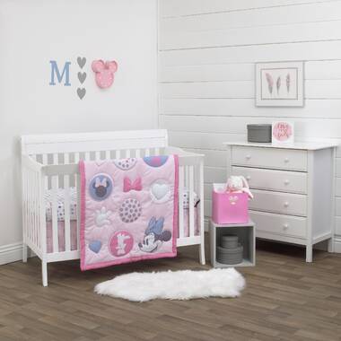 Disney mini crib discount bedding